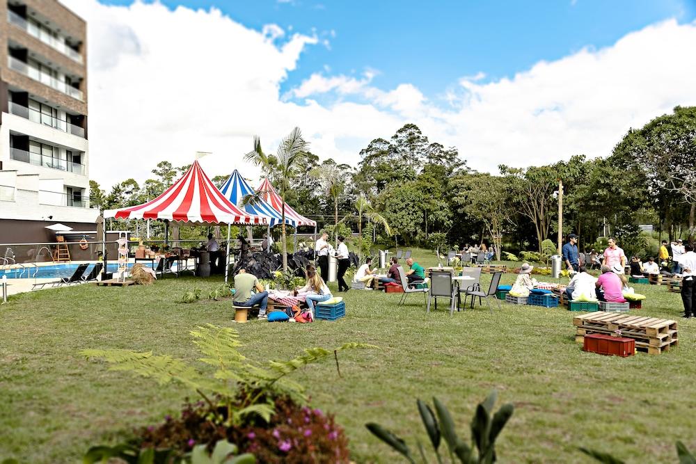 Hotel Lagoon Rionegro Extérieur photo