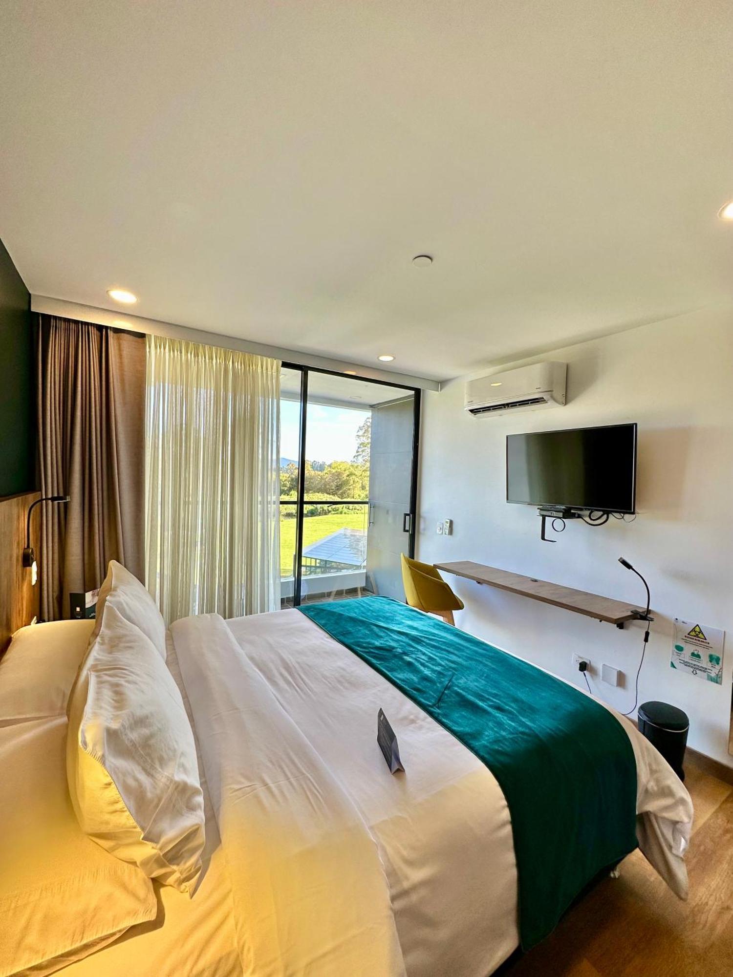 Hotel Lagoon Rionegro Extérieur photo